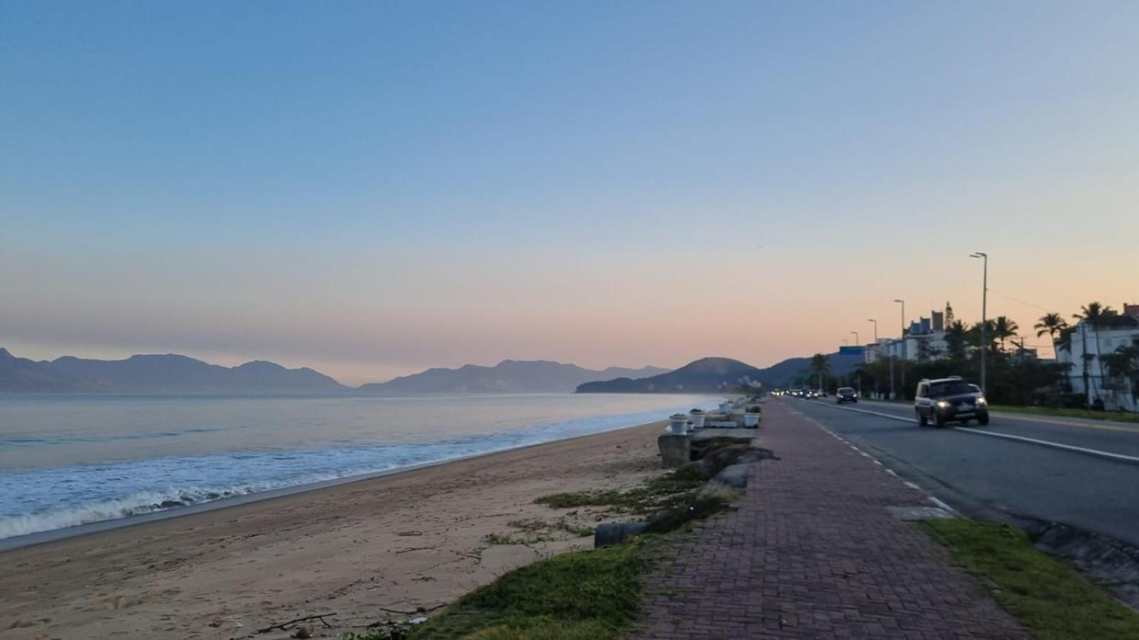 Apartamento Vista Lateral Para Praia - Excelente Localizacao - Apsol&Mar Caraguatatuba Eksteriør bilde